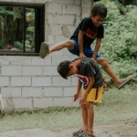 Игровой автомат The Dog House с яркими символами собак