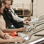 Игровые автоматы онлайн с яркими символами и интерфейсом