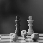 Слот Zeus vs Hades с символами богов и игровым полем